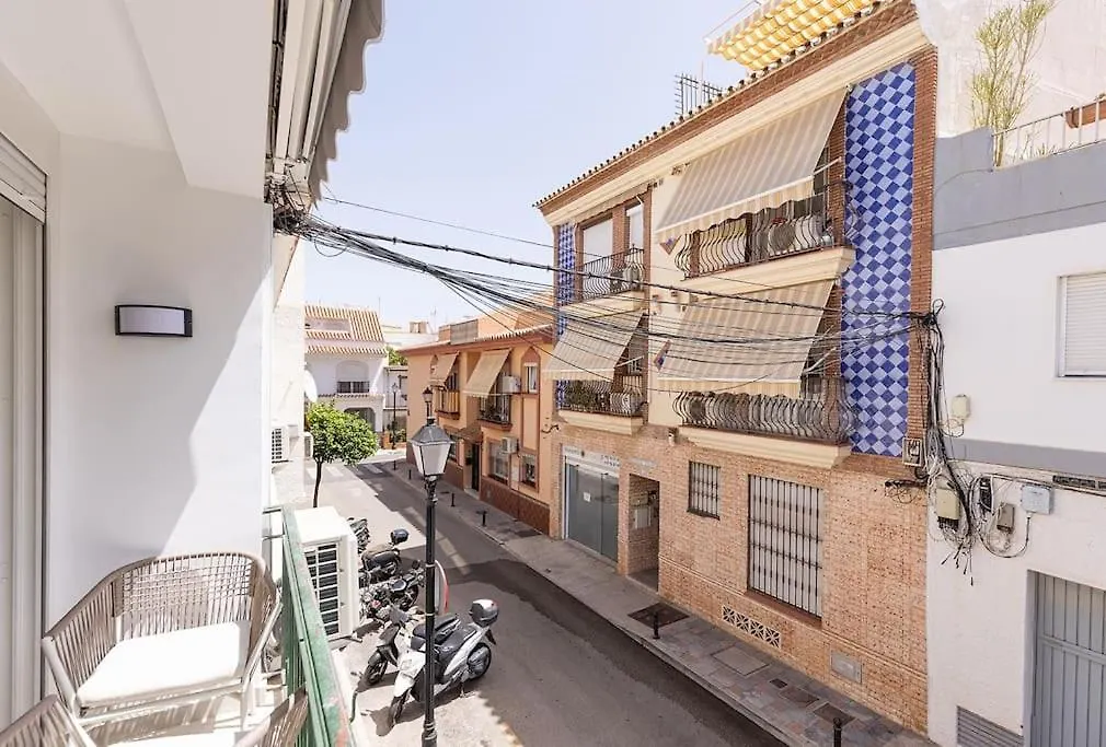 Apartment 022 Stylish & Modern Fuengirola Apt, Near Beach