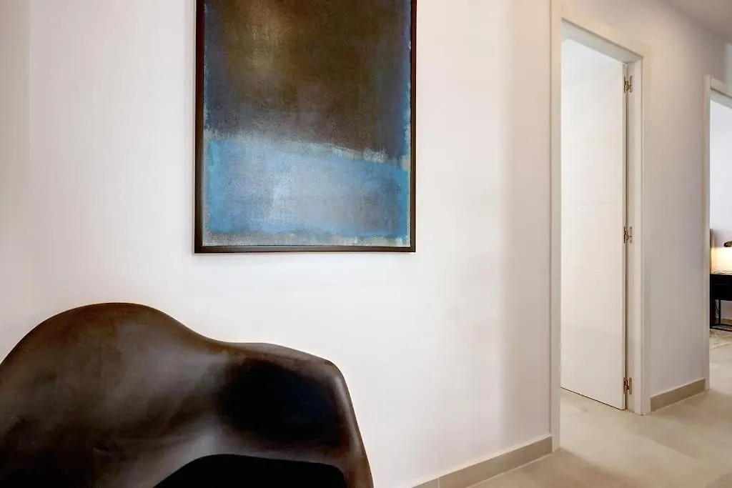 022 Stylish & Modern Fuengirola Apt, Near Beach