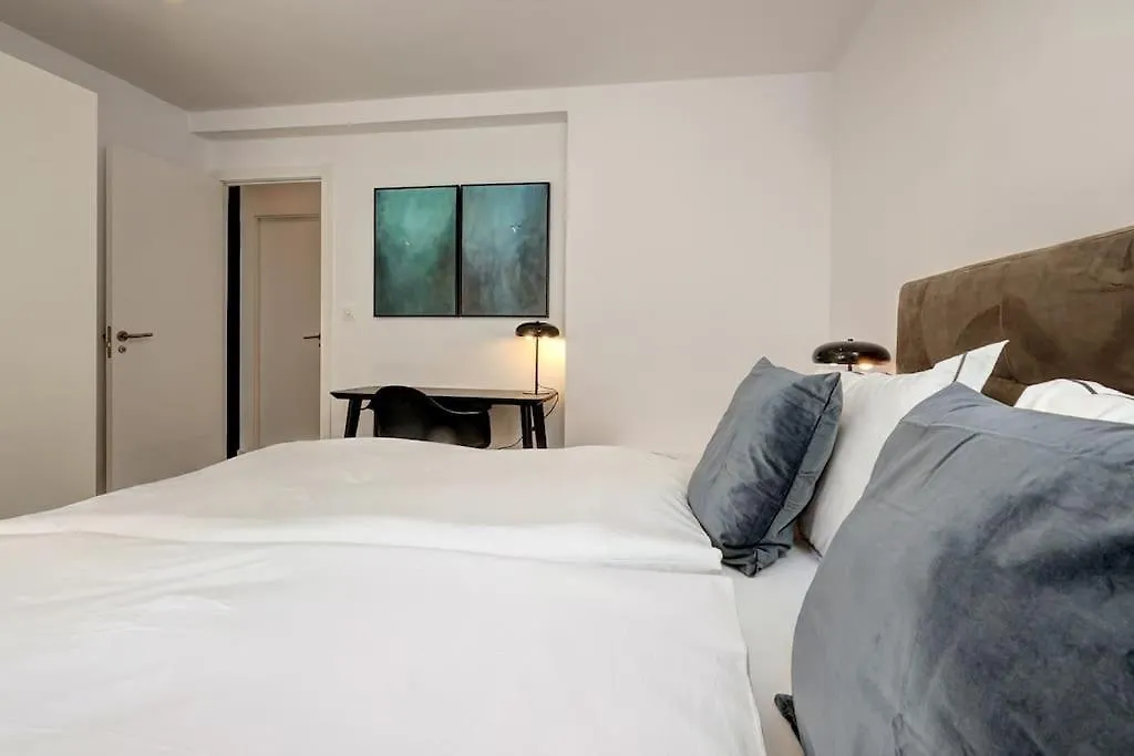 022 Stylish & Modern Fuengirola Apt, Near Beach