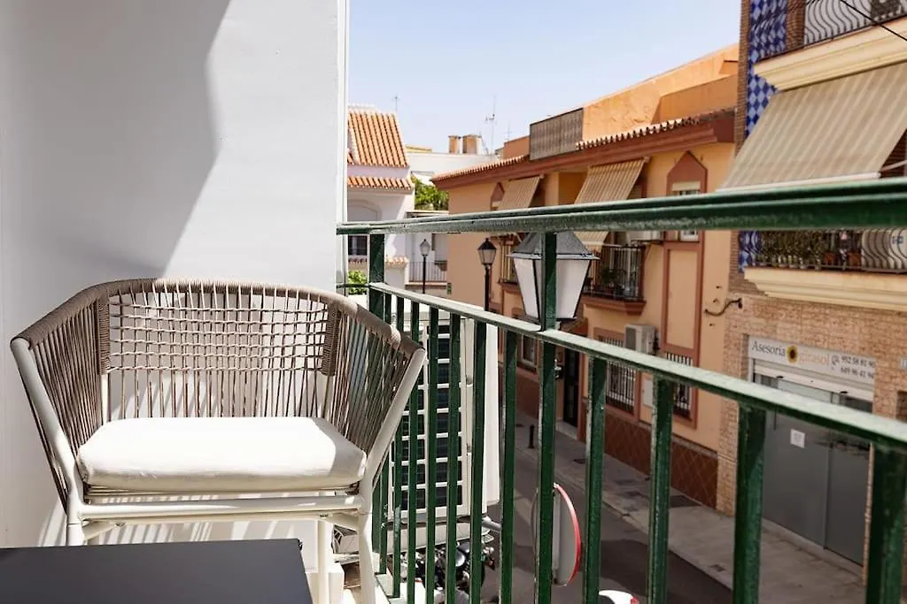 Apartment 022 Stylish & Modern Fuengirola Apt, Near Beach