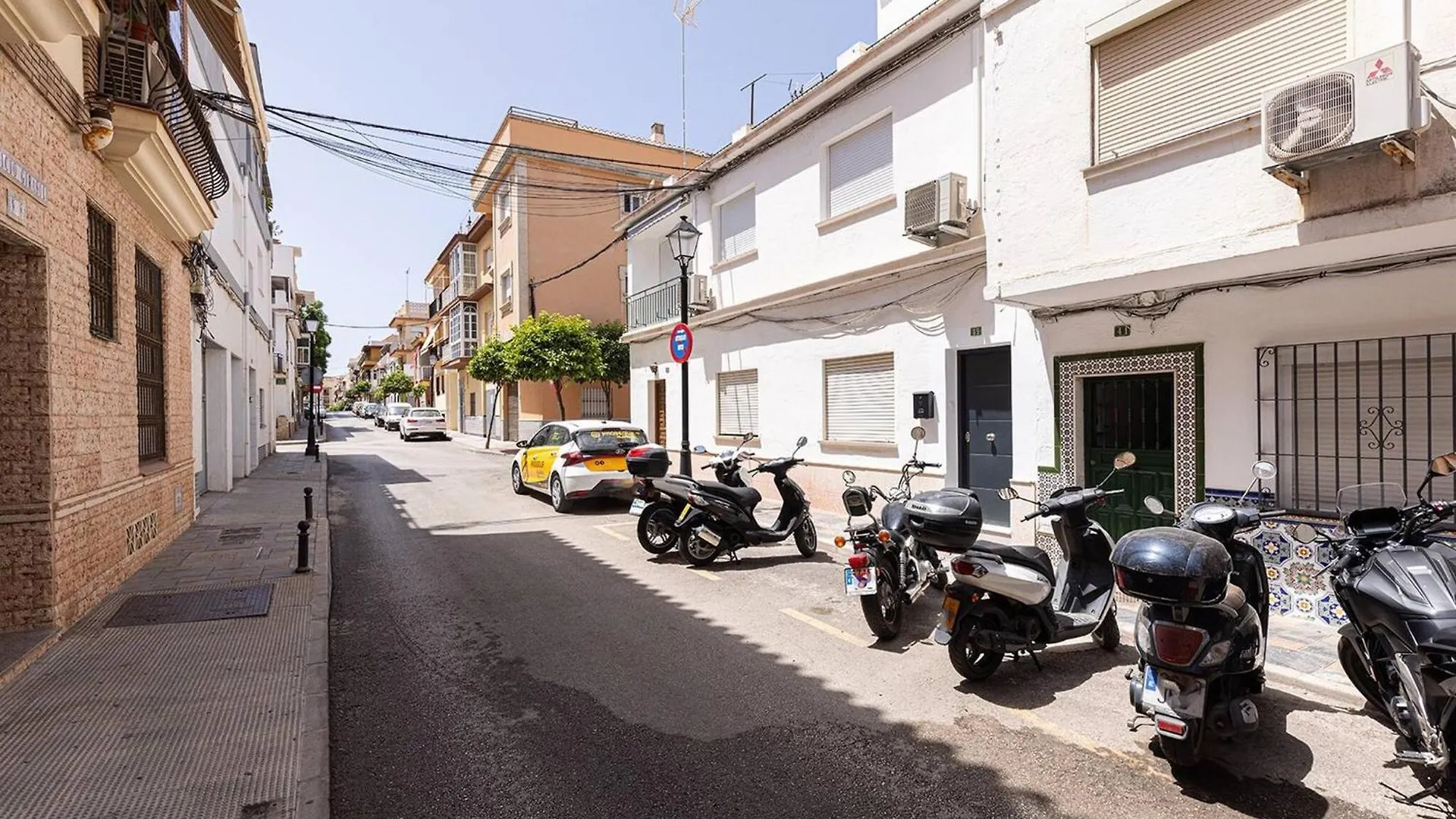 022 Stylish & Modern Fuengirola Apt, Near Beach 0*,