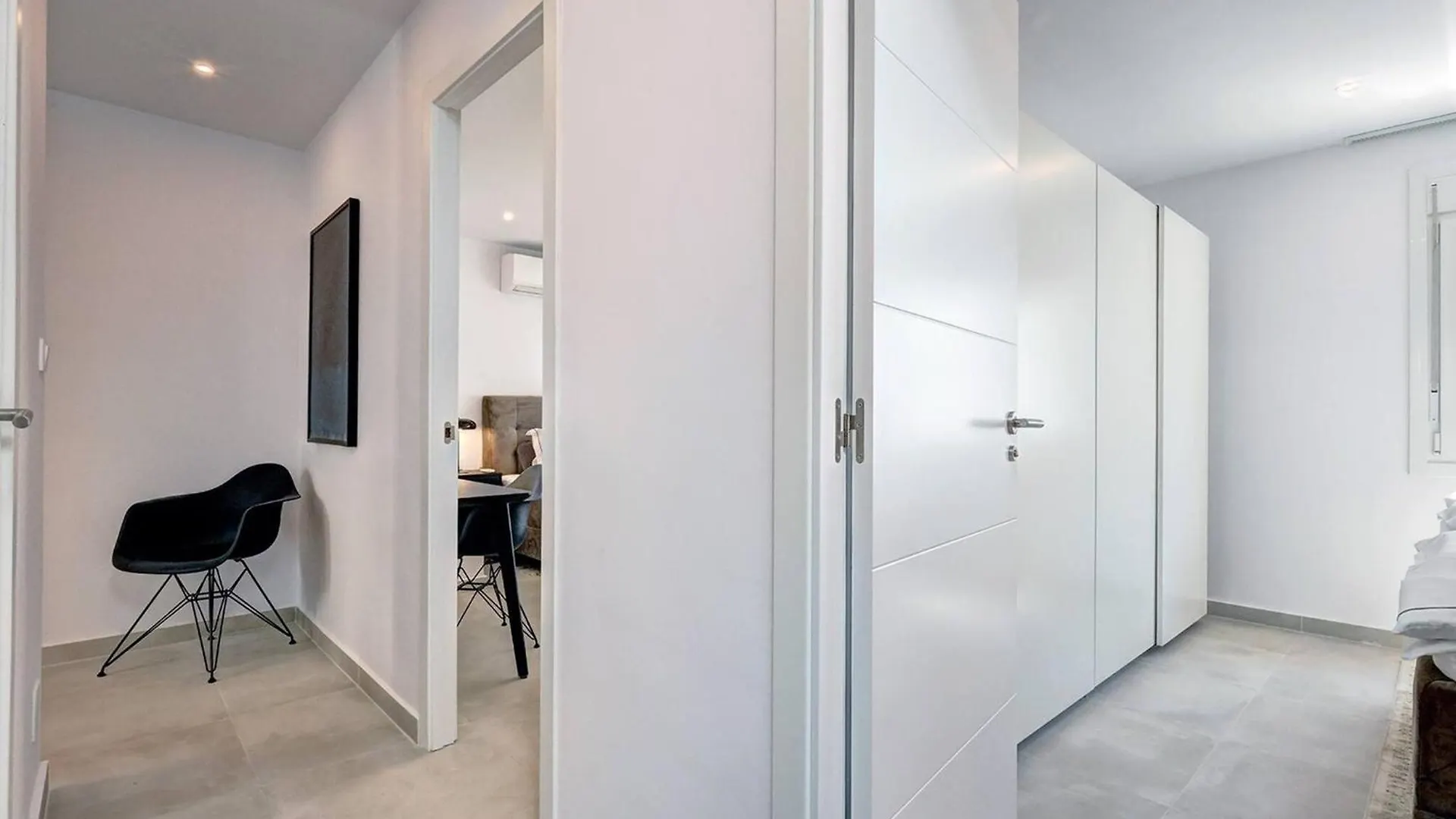 Apartment 022 Stylish & Modern Fuengirola Apt, Near Beach