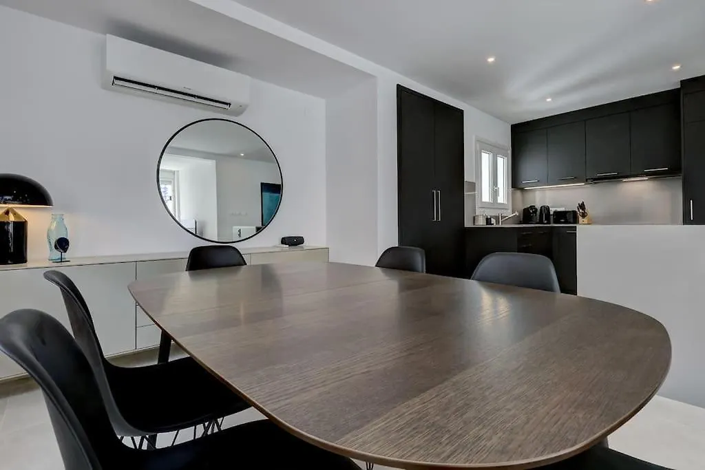 Apartment 022 Stylish & Modern Fuengirola Apt, Near Beach Spain