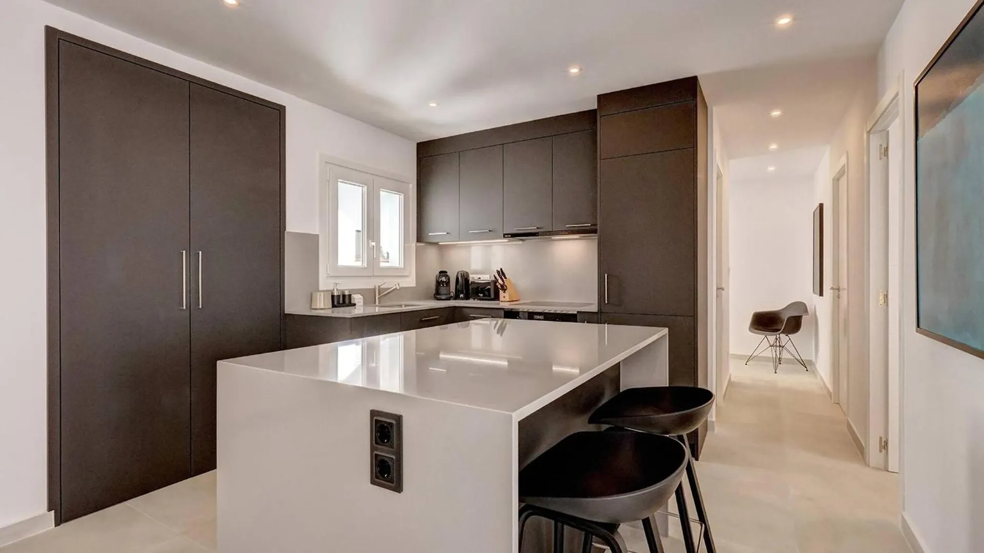 022 Stylish & Modern Fuengirola Apt, Near Beach 0*,